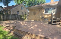 6370 Manchester Road, Parma, OH 44129