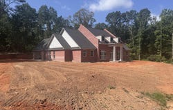 115 Laurelwood Trail Road, Mendenhall, MS 39114