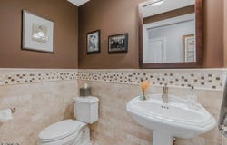 8 Schmidt Cir, Watchung Boro, NJ 07069-5950