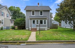 289 E ST, CARNEYS POINT, NJ 08069