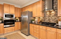 19350 MAGNOLIA GROVE Square, LEESBURG, VA 20176
