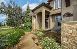 2819 NE 102nd Terrace, Kansas City, MO 64155