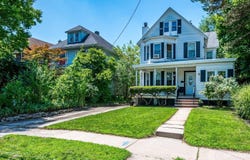 28 S 1st Avenue, Highland Park, NJ 08904
