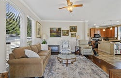 11542 SW ROYAL VILLA DR, Tigard, OR 97224