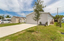 4389 MAPLE AVENUE, EDGEWATER, FL 32141