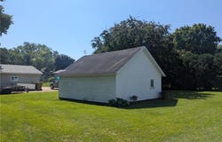 475 1st Avenue SW, Glenville, MN 56036