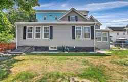 54 Phillips St, Lawrence, MA 01843