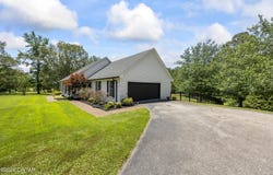 140 Wilson Lane, Lexington, TN 38351