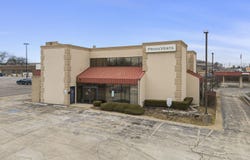 10s660 Kingery Highway, Willowbrook, IL 60527
