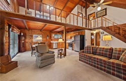 231 Glade Mills Rd, Clinton Twp, PA 16059