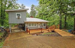 107 Lakeview Circle, Florence, MS 39073