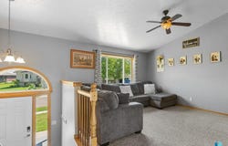 7800 W Eli Ct, Sioux Falls, SD 57106