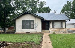 420 Plum St, Fredericksburg, TX 78624