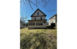 712 Emerson Ave, New Castle, PA 16101