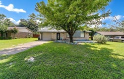 245 Gordon Drive, Azle, TX 76020
