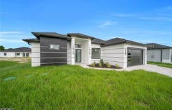 3621 5th Street SW, Lehigh Acres, FL 33976