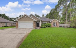 8135 Nevada St, Navarre, FL 32566
