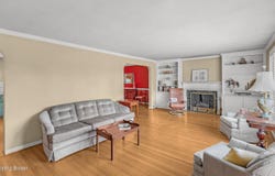 3112 Lakeview Dr, Louisville, KY 40205