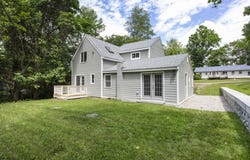 68 Birch Hill Rd, Douglas, MA 01516