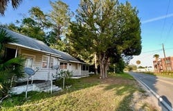1010 Main St, Bell, FL 32619