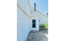 910 E Granary Street, New Harmony, IN 47631