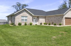 2607 Mayfield Drive, Mountain Grove, MO 65711