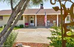 5306 Douglas Dr, Yakima, WA 98908