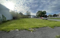 698 2nd Avenue, Troy, NY 12182
