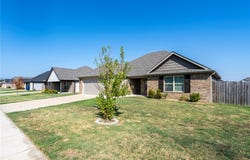 1907 Hudson Drive, Siloam Springs, AR 72761