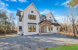 475 West Lane, Aquebogue, NY 11931