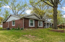 11720 Sheffield Drive, Florissant, MO 63033