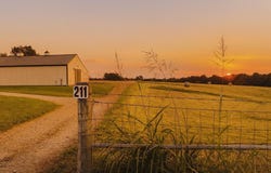 2113 Foster Drive, Willisburg, KY 40078