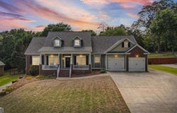41 River Walk Parkway, Euharlee, GA 30145