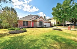124 Stonehedge Blvd, Georgetown, TX 78626