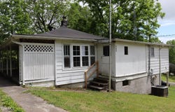 406 Northwest Prospect Avenue, Coeburn, VA 24230