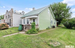 1505 West 14TH Street, Davenport, IA 52804