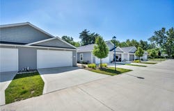 242 Oak Tree Lane, Elyria, OH 44035