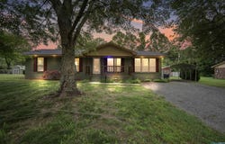 1204 Cedar Creek NE, Arab, AL 35016