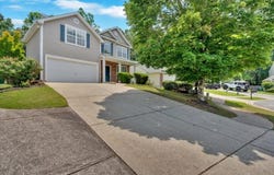 207 Diamond Valley Pass, Canton, GA 30114