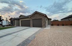15 W Serenity CIR, Ivins, UT 84738