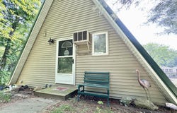 1126 Lakeshore Drive, Brooklyn, IA 52211