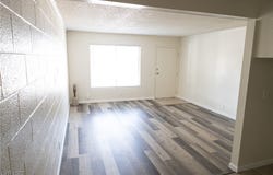 605 S Royal Crest Circle, Las Vegas, NV 89169