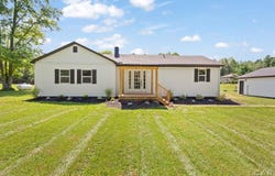 5549 Macon, Tecumseh, MI 49286
