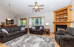 12307 Twana Drive, Urbandale, IA 50323