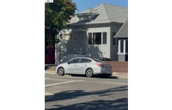1725 Bay St, Alameda, CA 94501