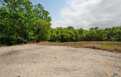 1688 E State Highway 71, La Grange, TX 78945