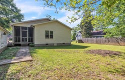 109 5th St SE, Aliceville, AL 35442