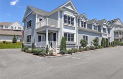 20 Kettle Point Avenue, East Providence, RI 02914