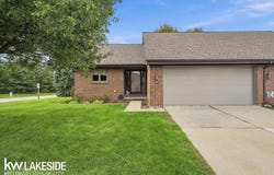 45491 Meadows Square, Macomb, MI 48044
