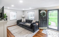 1024 Dallett Road, Whitehall, PA 15227
